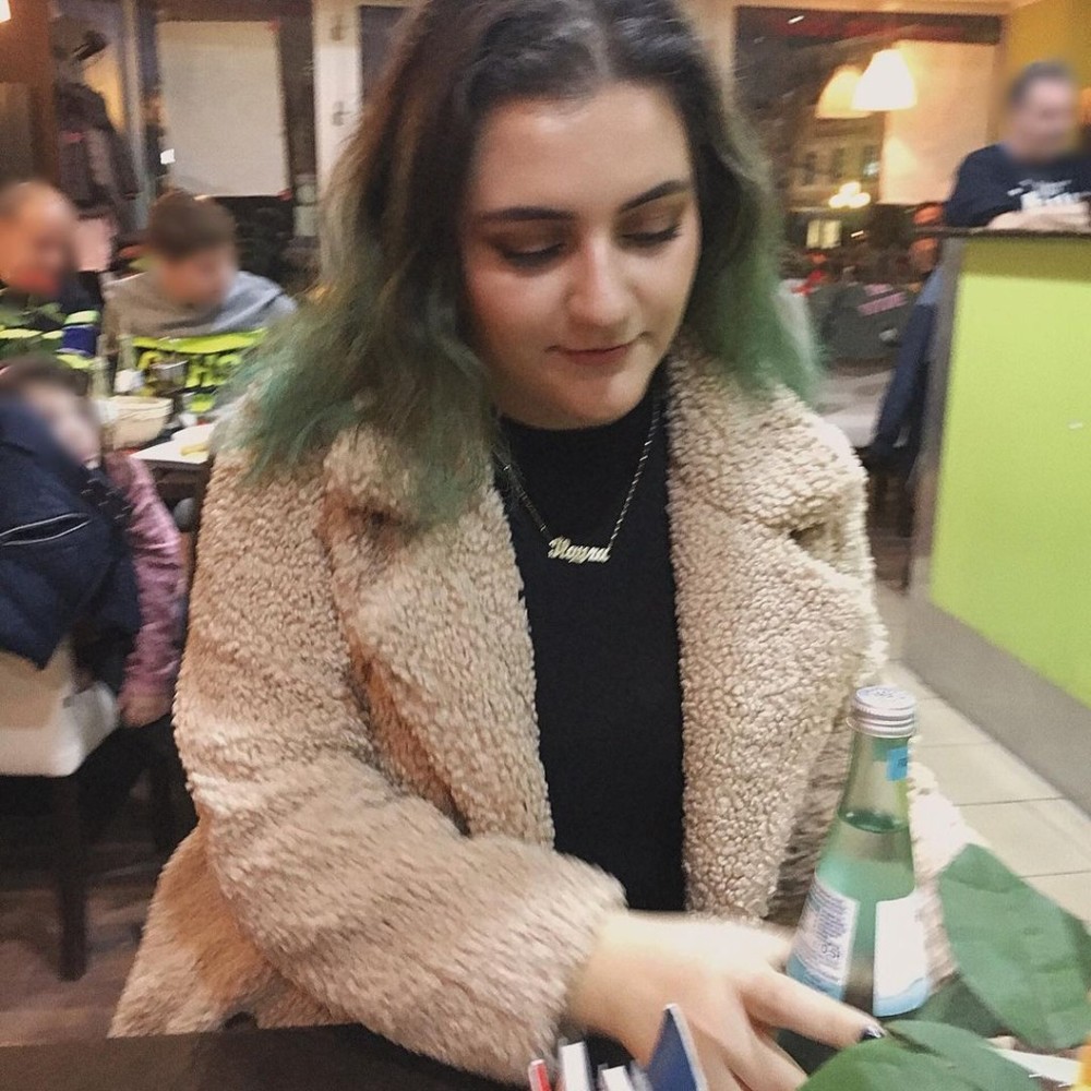 Meet your Posher, Tawny